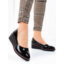 Sapatos de cunha femininos Vinceza pretos 1