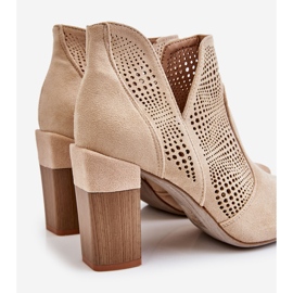 PM1 Botas de salto alto de camurça vazadas bege claro Leanna castanho 1