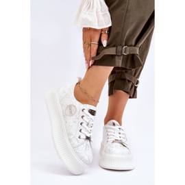 Tênis esportivo feminino GOE JJ2N4126 branco 2