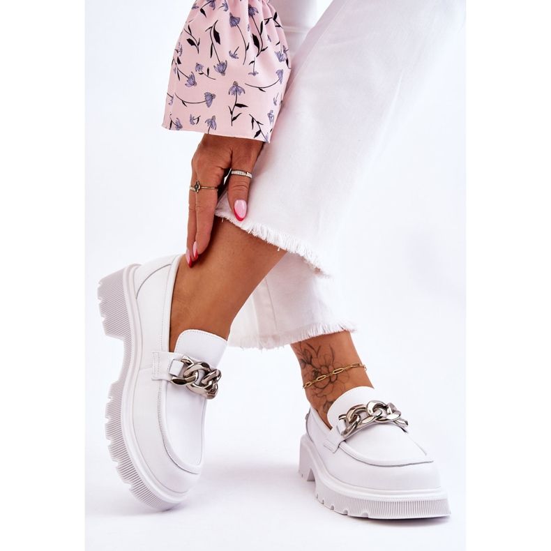 Mocassim de couro com corrente GOE LL2N4038 branco 2 Mocassim de couro com corrente GOE LL2N4038 branco 2