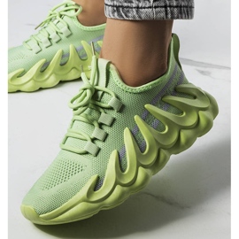 Tênis verdes em uma elegante sola Beth 1