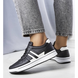 BM Tênis preto com detalhes brancos Olympia 1