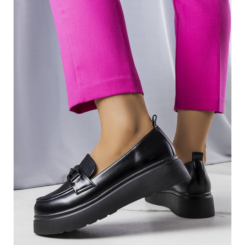 Senhores negros decorados com uma cunha Gagnon preto 1 Senhores negros decorados com uma cunha Gagnon preto 1