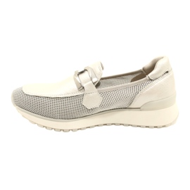 Caprice Capitice feminino mocassins de couro com decoração 9-24502-20 132 Pearl pente branco 2