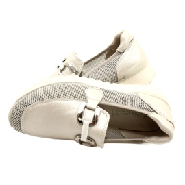 Caprice Capitice feminino mocassins de couro com decoração 9-24502-20 132 Pearl pente branco 6