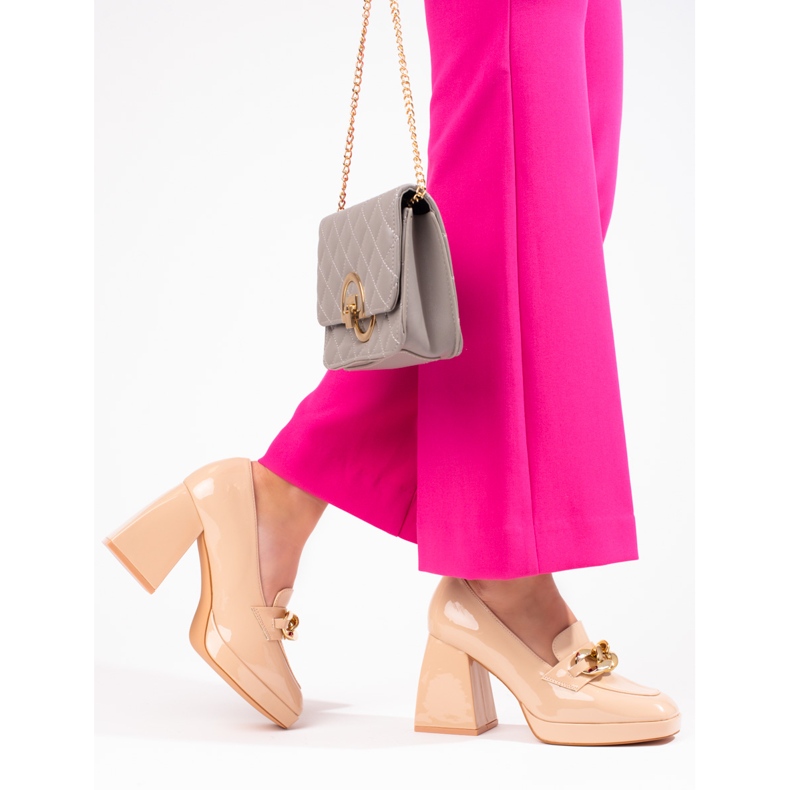 Sapatos de salto bege da Vinceza 1