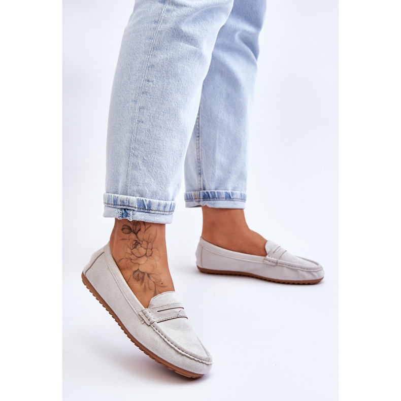 FC3 Mocassim Clássico Feminino de Camurça Cinza Ivana 2