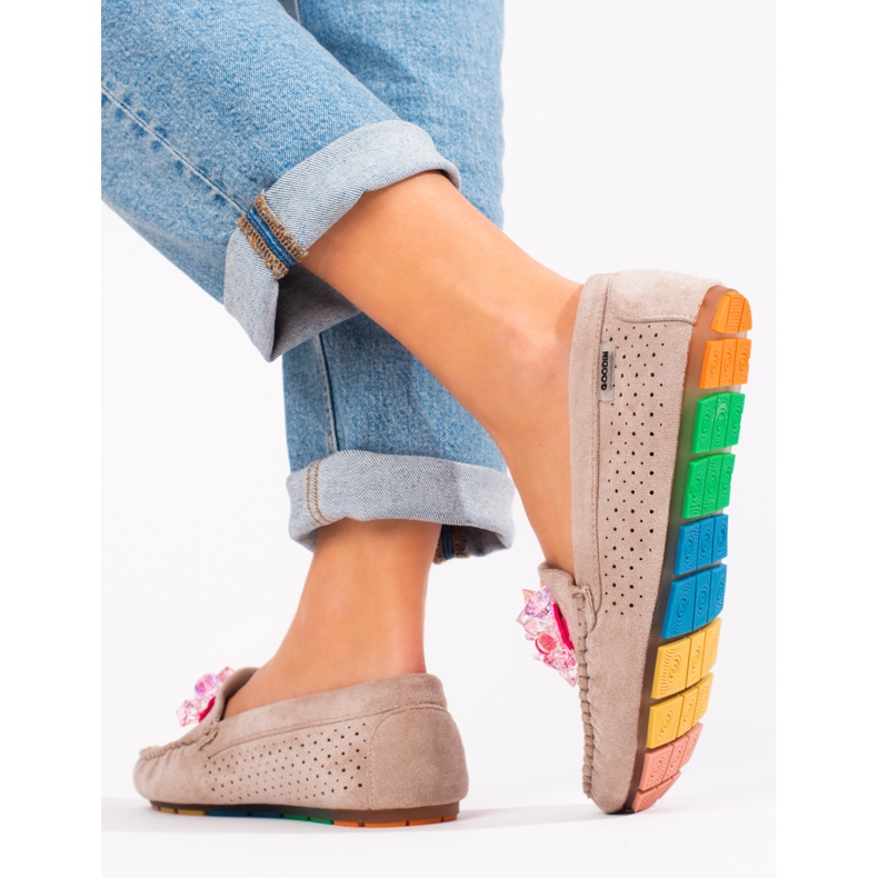 Mocassins de mulher em camurça Shelovet bege 2