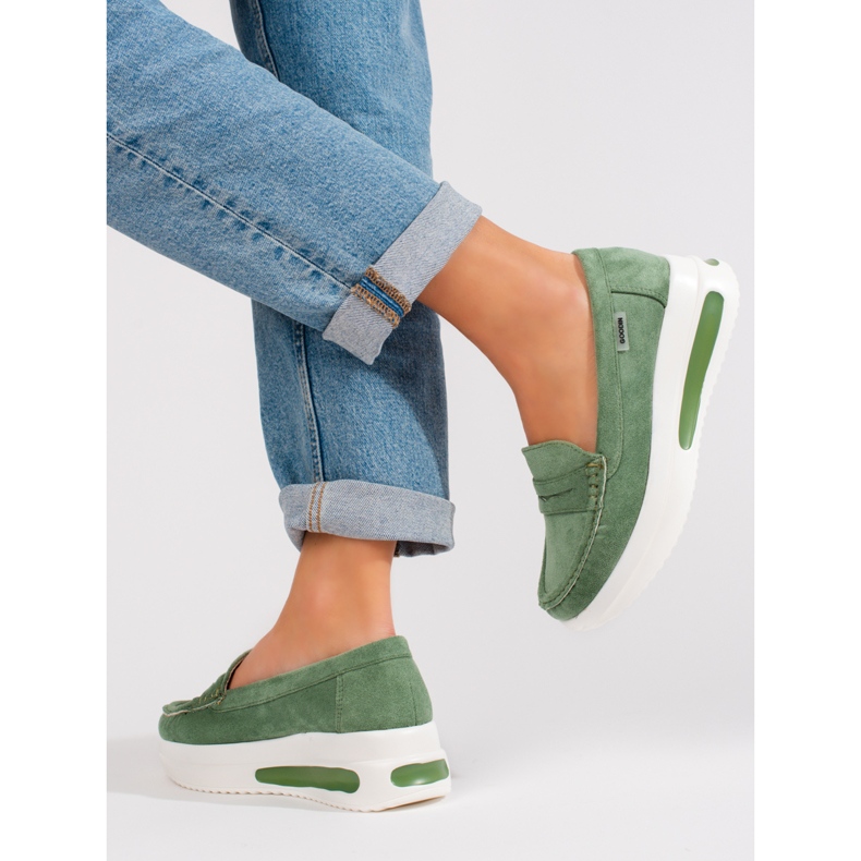 Mocassins Shelovet verdes de mulher com sola grossa 2