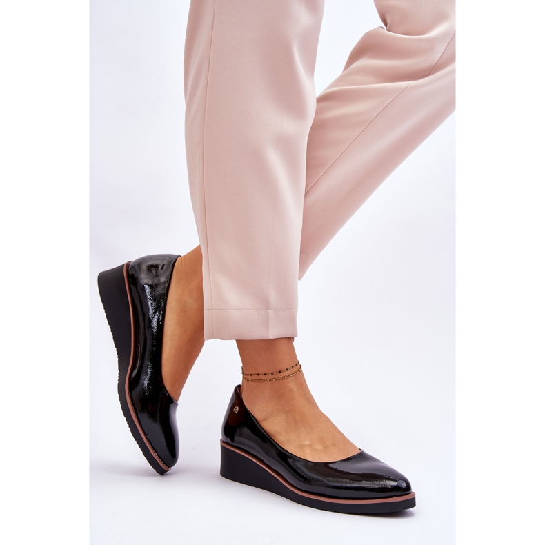 Vinceza Sapatilha clássica de couro envernizado preto Paola 2