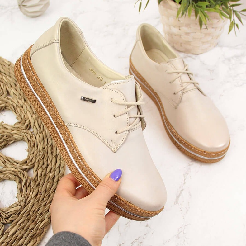 Sapatos de mulher em pele bege pérola Helios 380 2