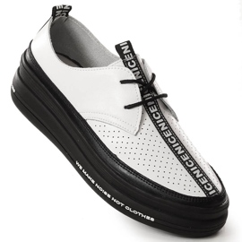 Sapatos de mulher em pele com plataforma branco Filippo DP3624/23 1