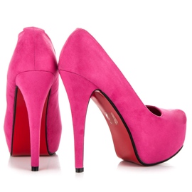 Yes Mile Pins na plataforma rosa 1