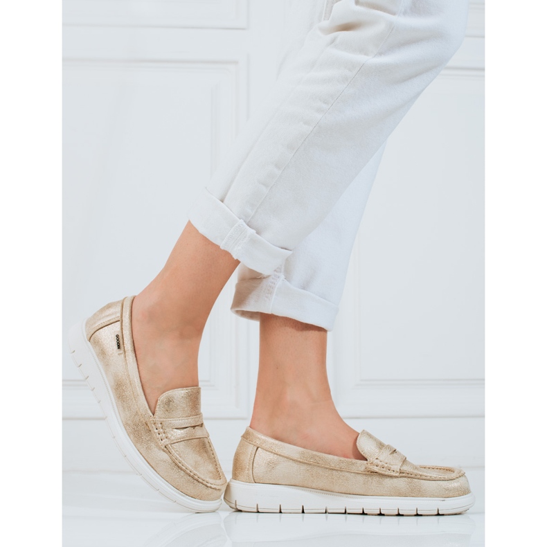 Mocassins de mulher Shelovet gold com sola flexível dourado 2