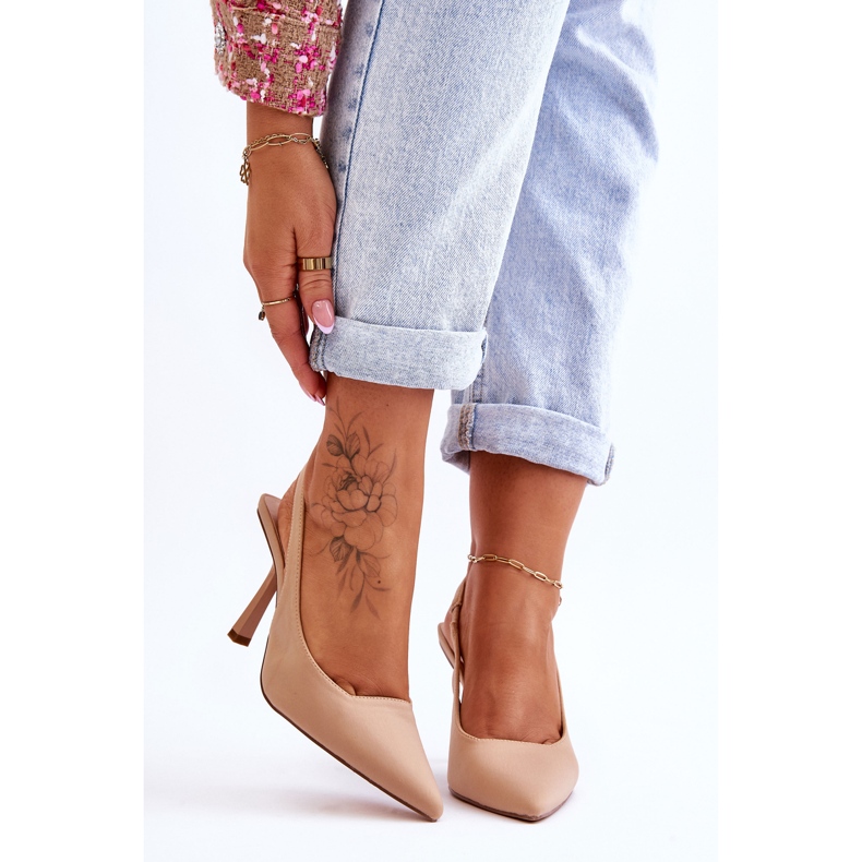 FS1 Clássico Bege Salto Whitley Pontudo 1