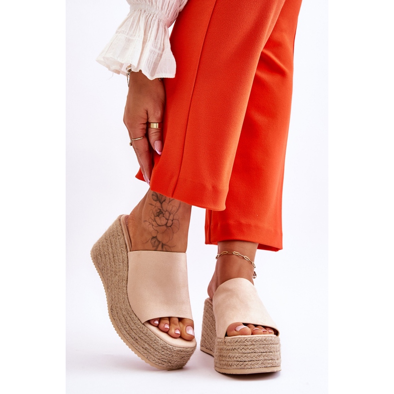 FS1 Chinelos femininos plataforma e cunha bege Ysabel 1