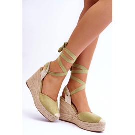 Sandálias amarradas em uma cunha alta Green Lendy verde 2