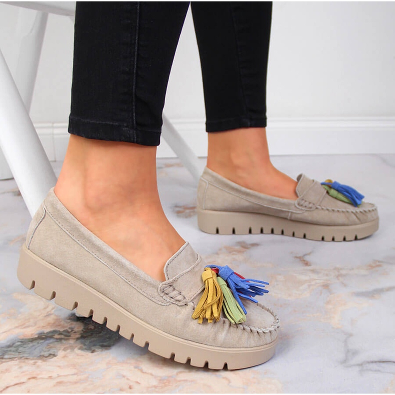 Mocassins de pele de mulher com franjas bege Filippo DP3535 2