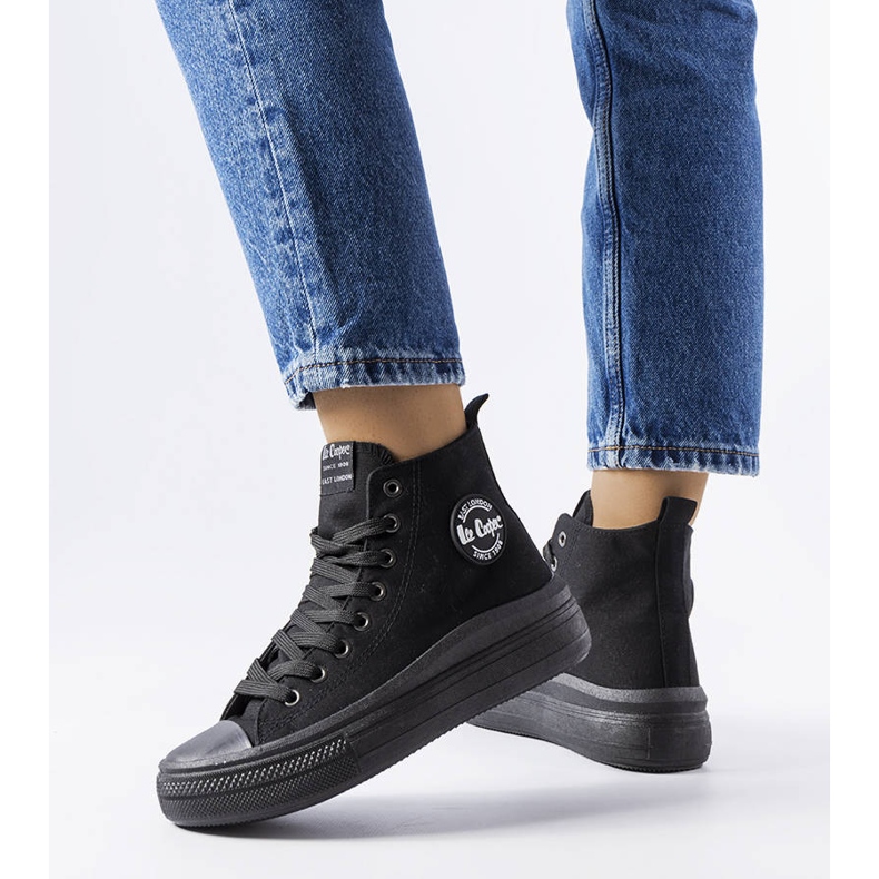Tênis preto Lee Cooper LCW-23-44-1628L 1
