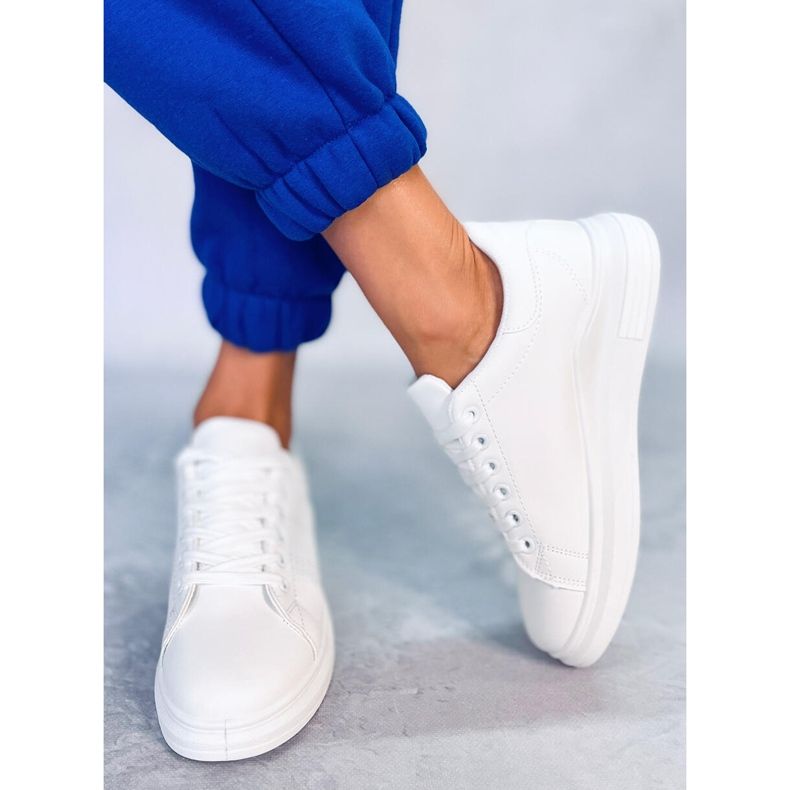 BM Tênis cano branco Maes 1