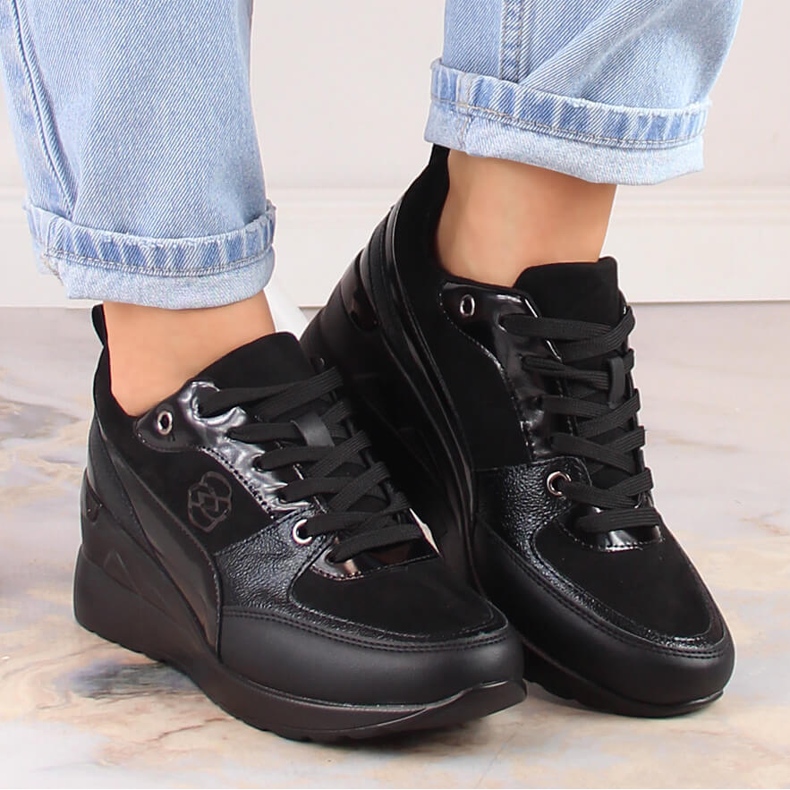 Sapatos de mulher com atacadores eVento preto 1