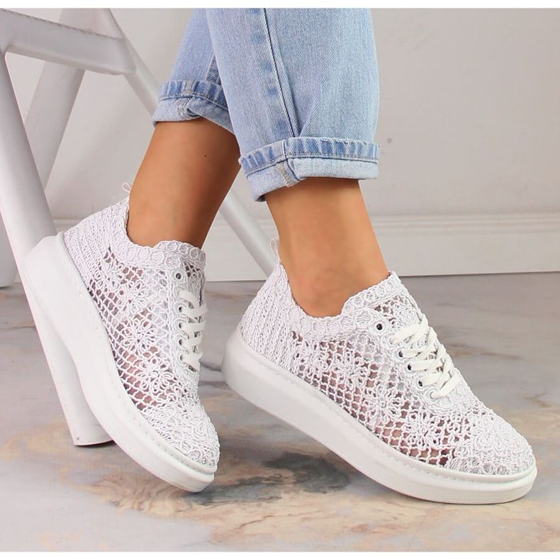 Sapatos de mulher em renda na plataforma branca Artiker 50C1115 branco 2