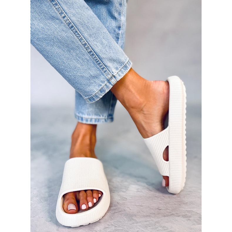 BM Pantufas almofadadas Yang White branco 2