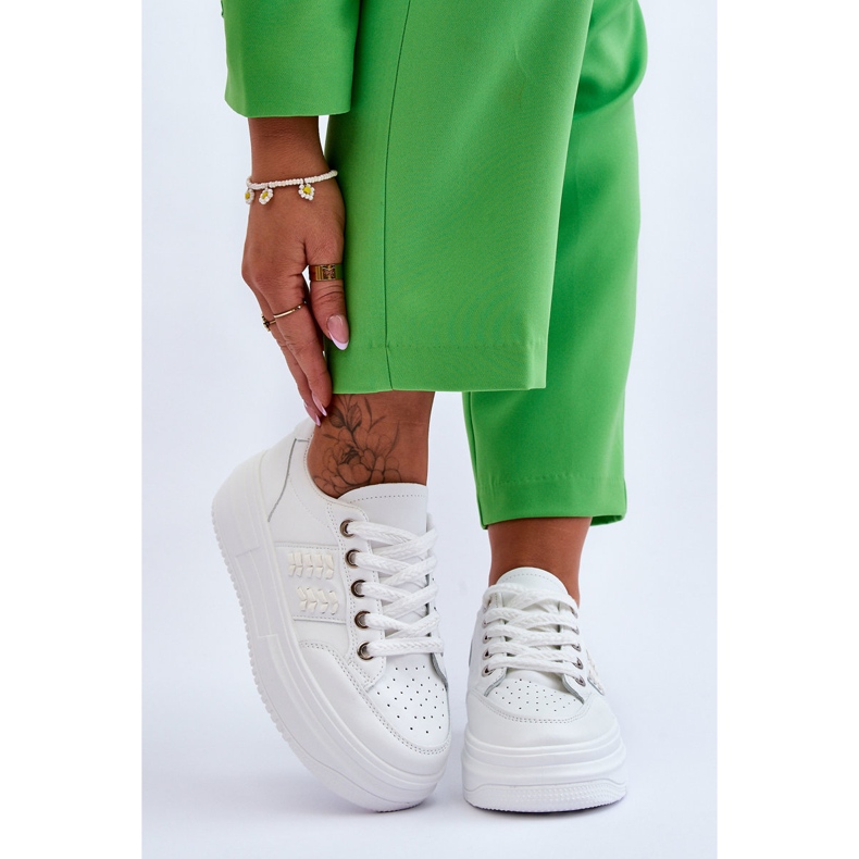 Tênis feminino elegante com plataforma branco Claribel 1