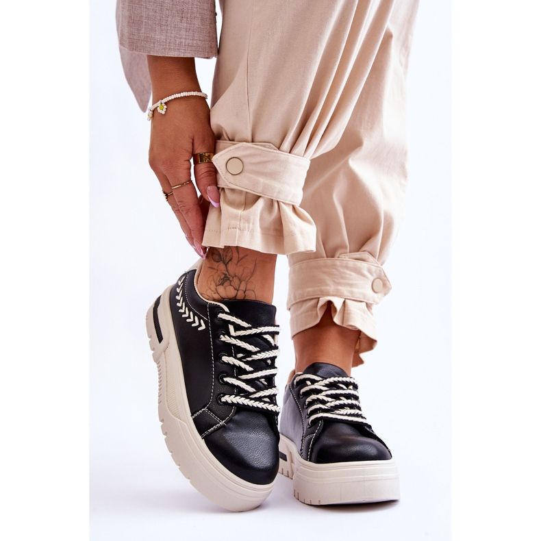FG2 Sapatos esportivos femininos confortáveis ​​na plataforma preto e bege Devan 1