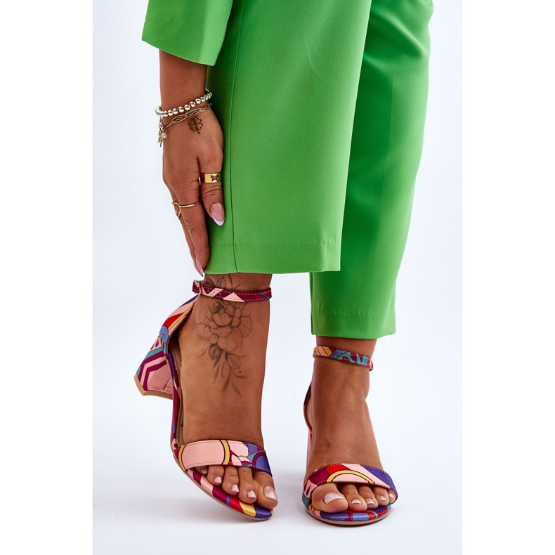 FB1 Sandália de cetim com estampa Quincy roxo e rosa salto baixo tolet 1