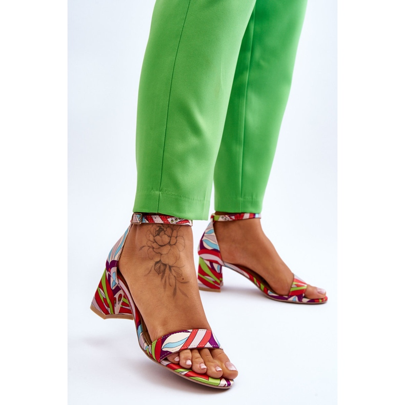 FB1 Sandália salto baixo estampado bege e quincy azul cetim castanho 2