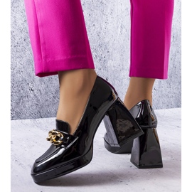 PA1 Sapato preto Vinceza de couro envernizado 1