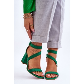 FB2 Sandálias femininas de salto alto de camurça verde faixas 1
