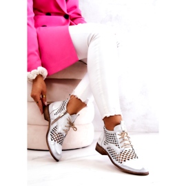 Botas de couro vazado Nicole 2704/005 branco e prata 3