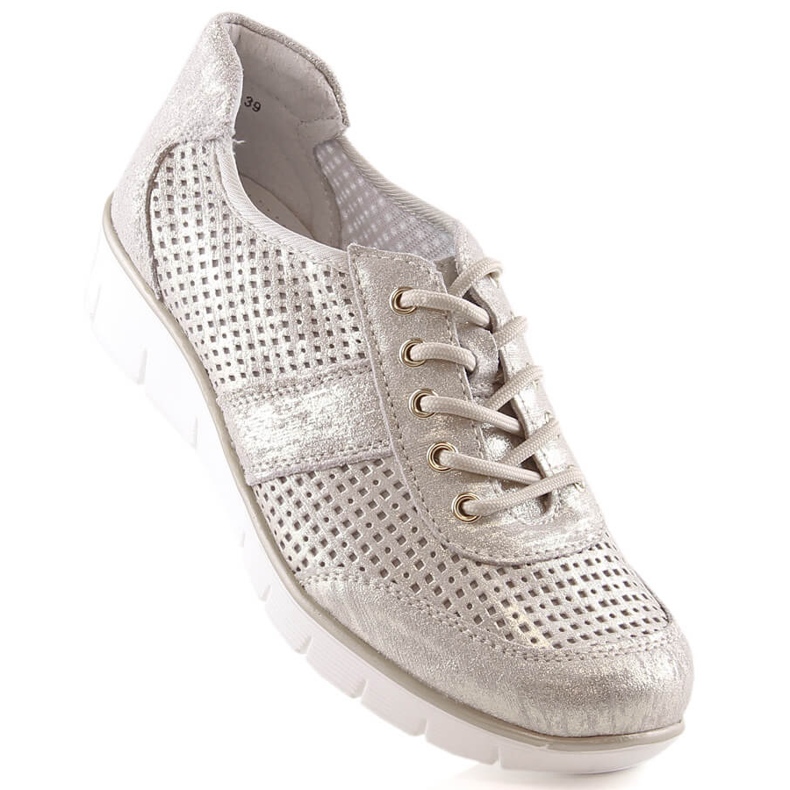 Sapato esportivo feminino Filippo DP028 em couro vazado dourado 1