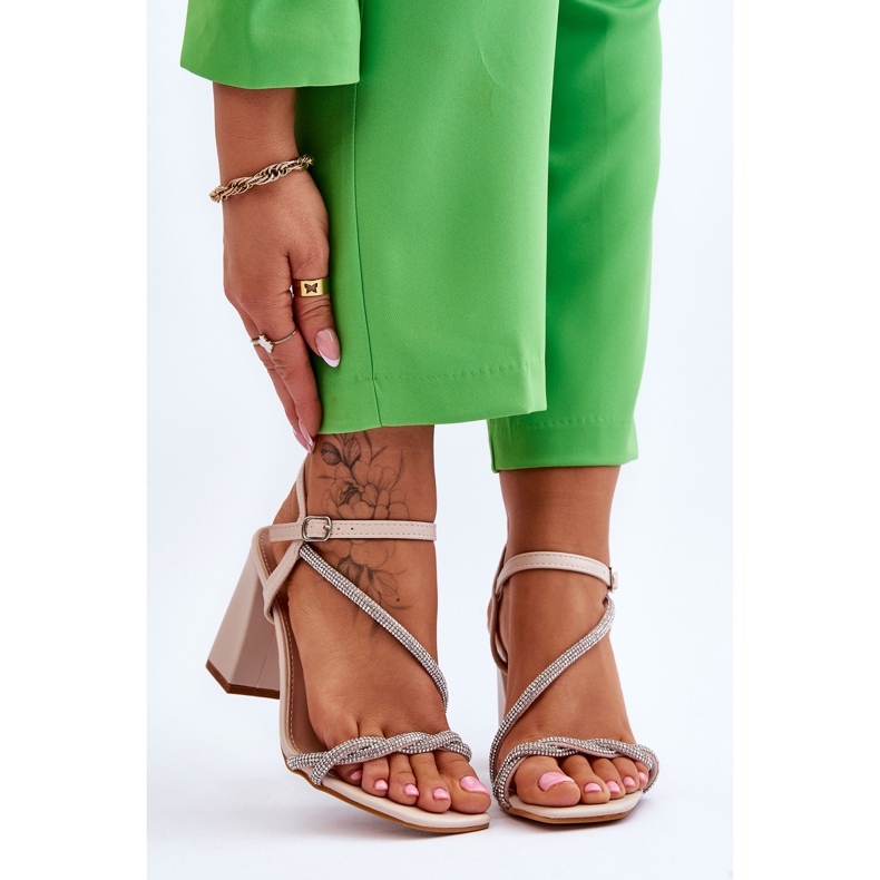 Sandália de Couro com Salto Bege com Strass Carlotta marrom 1