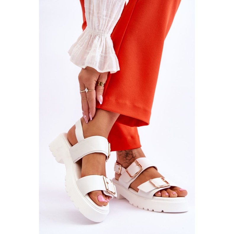 FB2 Sandália Confortável de Couro Branco Alayah 2