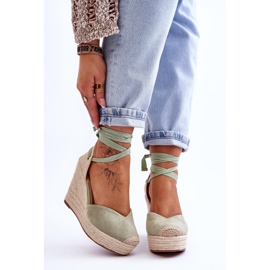 Sandália feminina com cadarço e cunha verde Bethany 1 Sandália feminina com cadarço e cunha verde Bethany 1