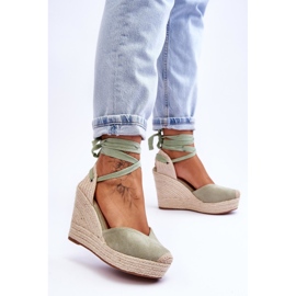 Sandália feminina com cadarço e cunha verde Bethany 2 Sandália feminina com cadarço e cunha verde Bethany 2