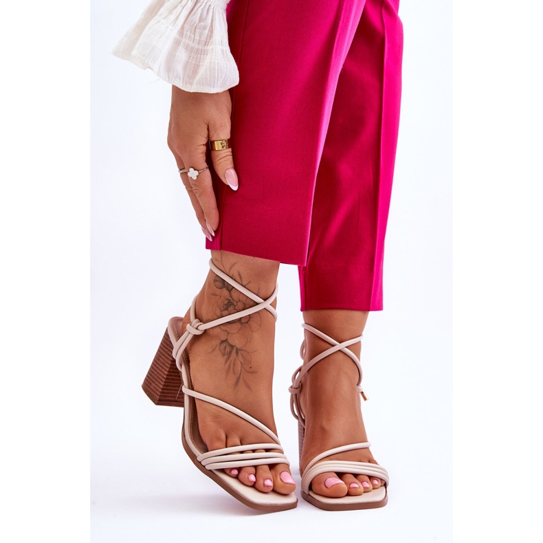 FJ1 Sandália de Salto Feminino de Couro Bege Seyna marrom 1