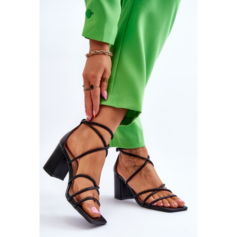 Sandália feminina de couro da moda com salto preto Primma 2