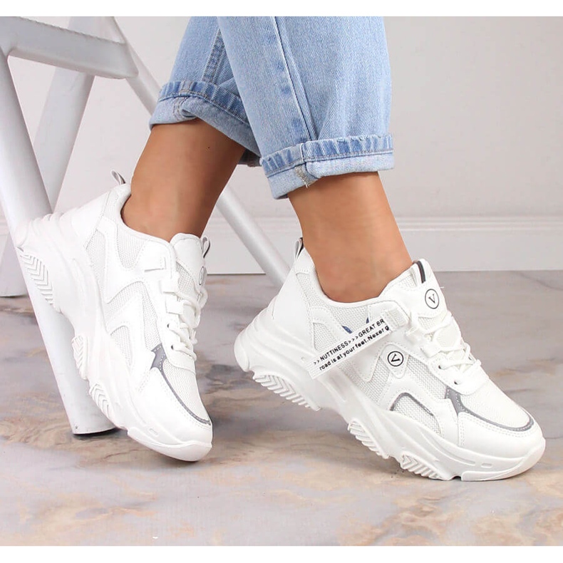 Tênis esportivo feminino branco Vinceza 13584 1