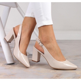 Sandálias de mulher bege em pele envernizada Sergio Leone SK162 1