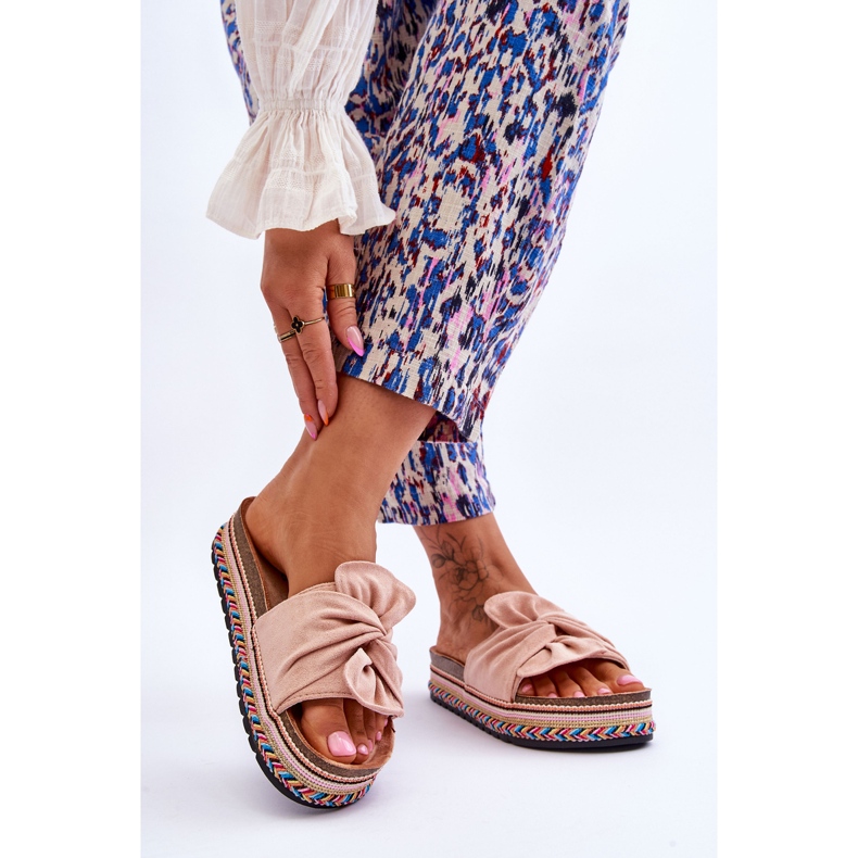 Chinelos Femininos On A Massive Platform Rosa Claro Terisa 2 Chinelos Femininos On A Massive Platform Rosa Claro Terisa 2