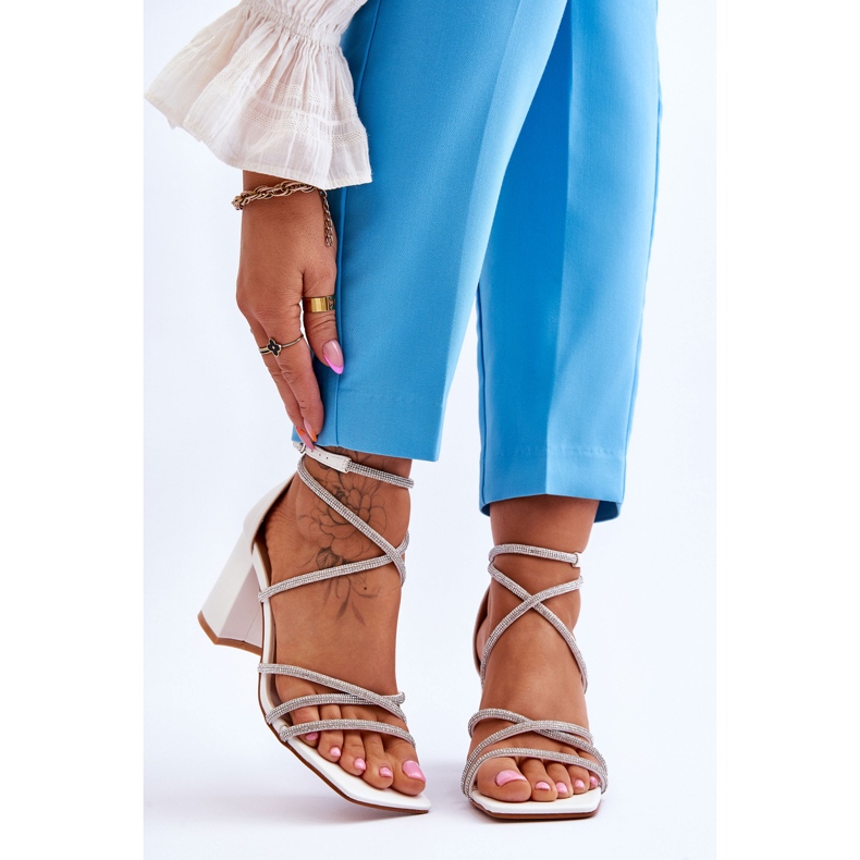 FJ1 Sandália feminina de couro com zircônia cúbica salto alto branco Liviano 1