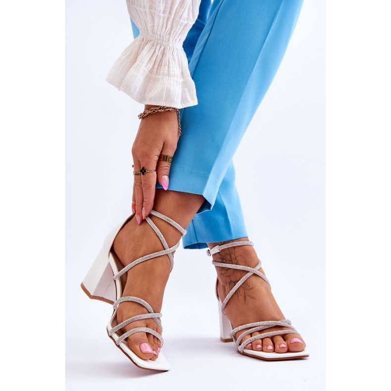 FJ1 Sandália feminina de couro com zircônia cúbica salto alto branco Liviano 2