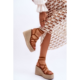 Sandálias de cunha de couro marrom Margaritt castanho 2