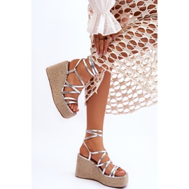 Sandália de cunha prata Margaritt 2