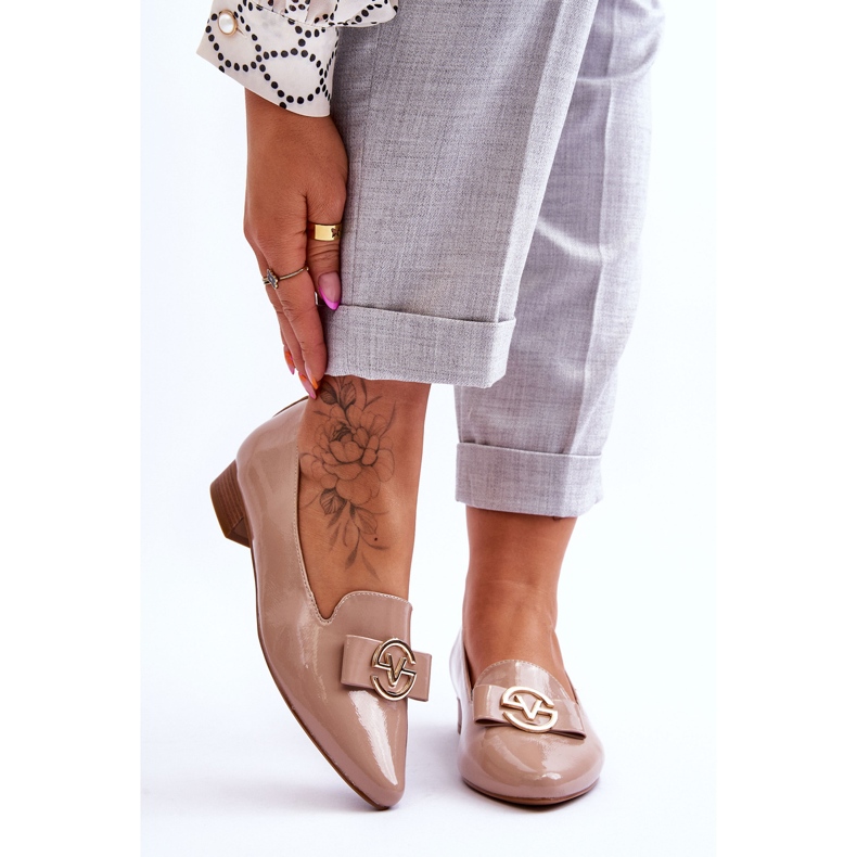 Vinceza Mocassim Salto Baixo Patente Bege Asselia 1