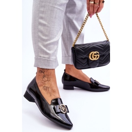 Vinceza Mocassim preto patenteado salto baixo Asselia 2